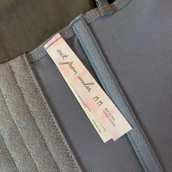 URBAN OUTFITTERS out from under corset top - Picture 4 of 6